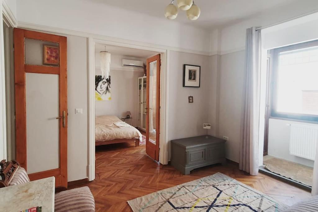 Elegant Apartment Near Rosetti Square Bukarest Exterior foto